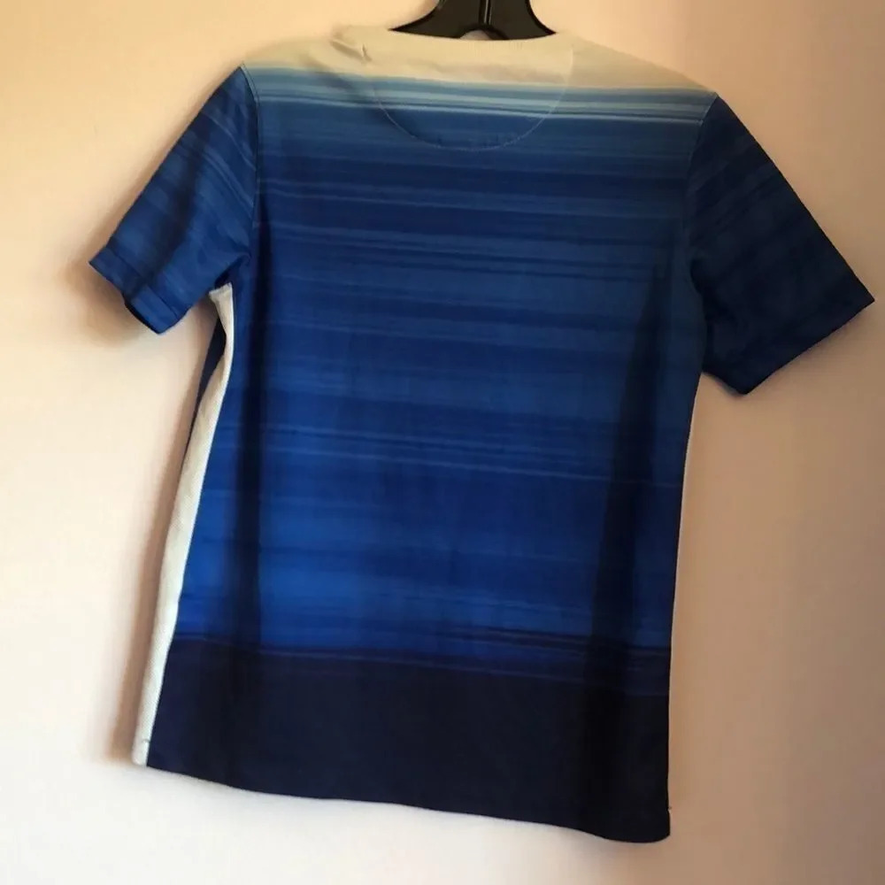 NIKE woman’s soccer jersey with two stars on it. Its a girls size large - Picture 4 of 8